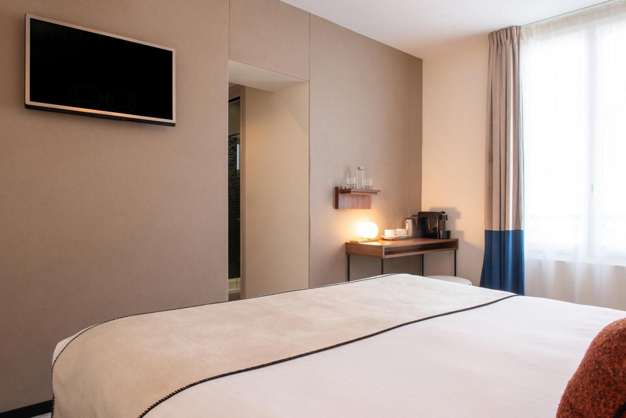 เฮลัชชี่ โฮเต็ล Hotel ปารีส ภายนอก รูปภาพ