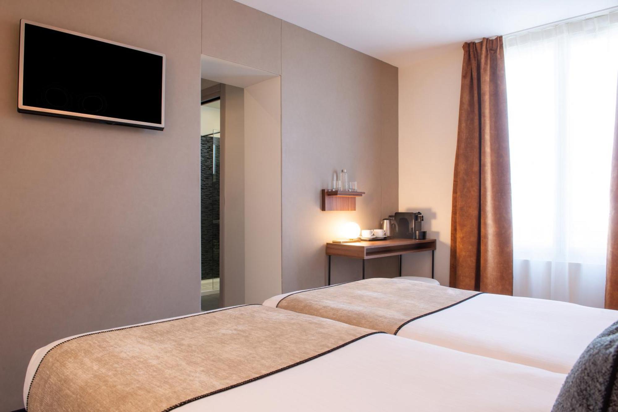 เฮลัชชี่ โฮเต็ล Hotel ปารีส ภายนอก รูปภาพ